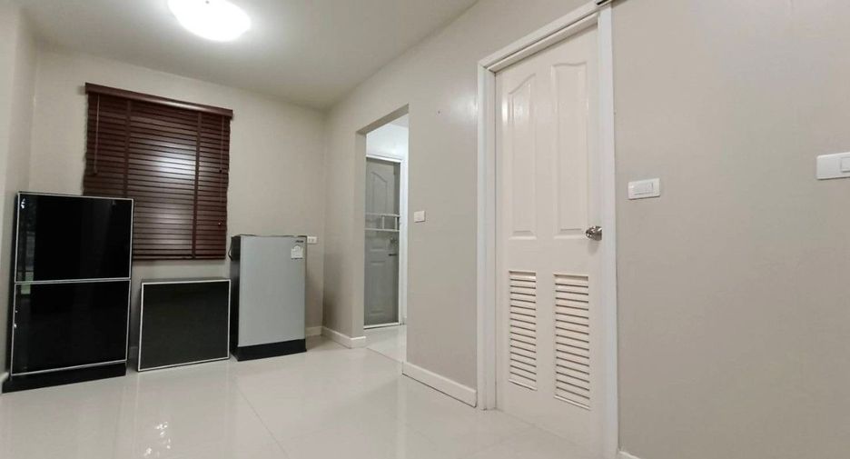 Haus zur Miete und zum Kauf mit 4 Zimmer in Sai Mai, Bangkok