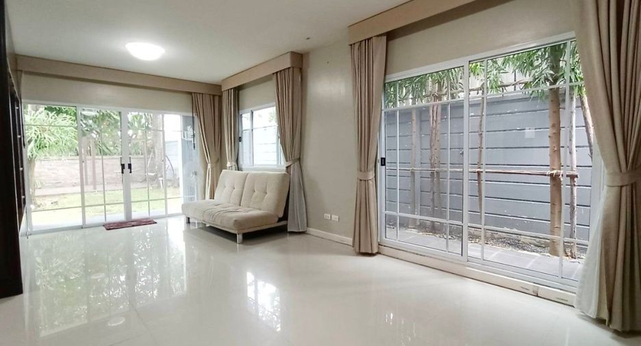 Haus zur Miete und zum Kauf mit 4 Zimmer in Sai Mai, Bangkok