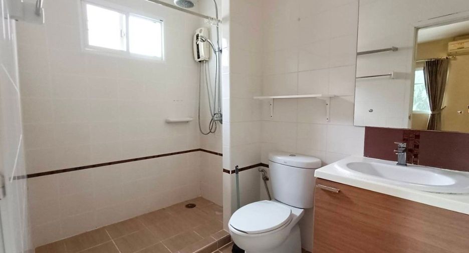 Haus zur Miete und zum Kauf mit 4 Zimmer in Sai Mai, Bangkok
