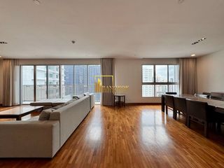 For rent 4 bedrooms apartment in Watthana, Bangkok