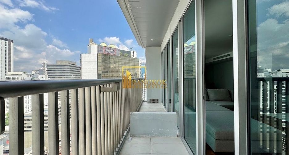 For rent 4 bedrooms apartment in Watthana, Bangkok
