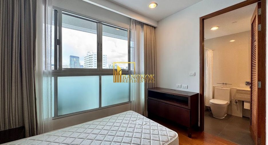 For rent 4 bedrooms apartment in Watthana, Bangkok
