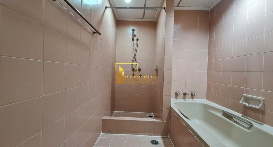 Apartamento en alquiler de 4 habitaciones en Watthana, Bangkok