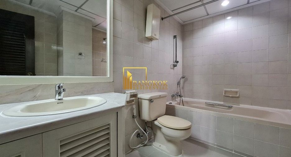 Apartamento en alquiler de 4 habitaciones en Watthana, Bangkok