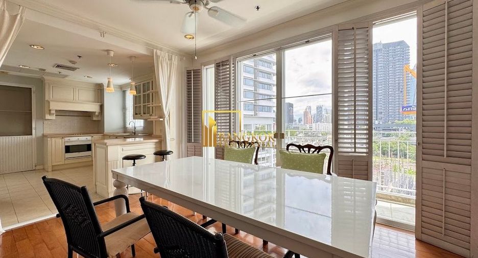 For rent 2 ベッドルーム apartment in Sathon, Bangkok