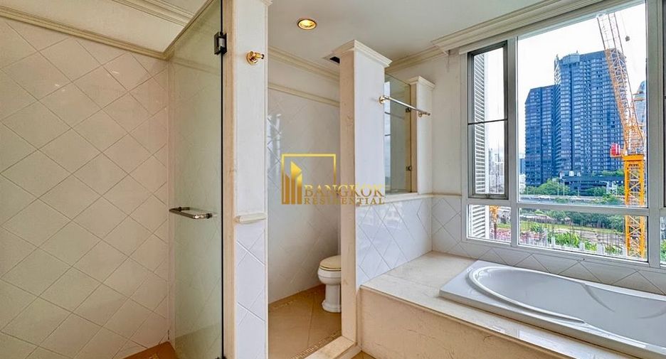 For rent 2 ベッドルーム apartment in Sathon, Bangkok