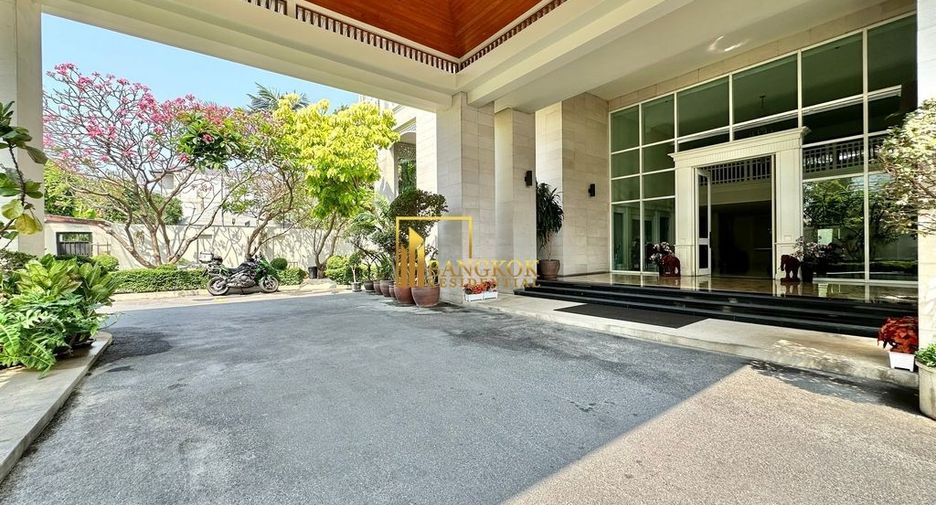 For rent 2 ベッドルーム apartment in Sathon, Bangkok