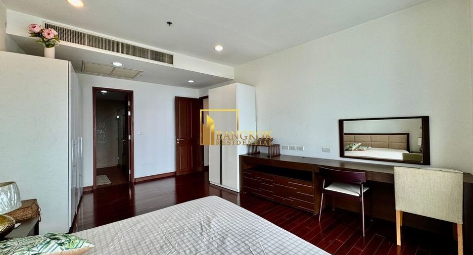 For rent 2 ベッドルーム condo in Pathum Wan, Bangkok
