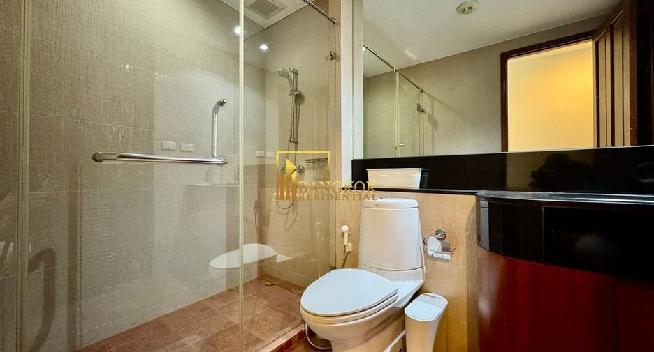 For rent 2 ベッドルーム condo in Pathum Wan, Bangkok
