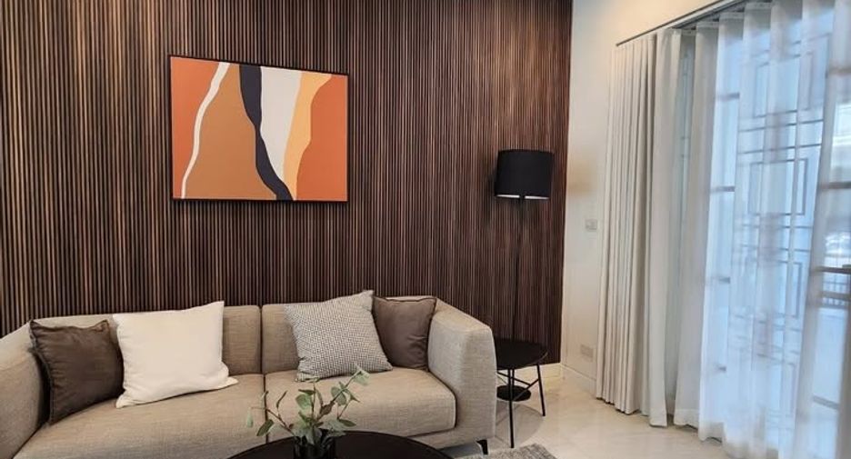 Reihenhaus zur Miete mit 3 Zimmer in Yan Nawa, Bangkok
