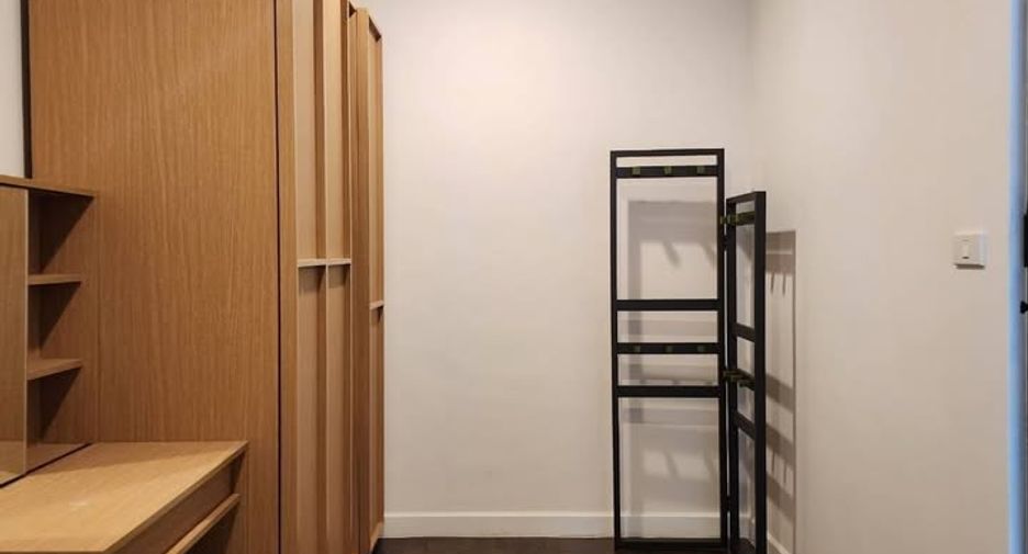 Reihenhaus zur Miete mit 3 Zimmer in Yan Nawa, Bangkok