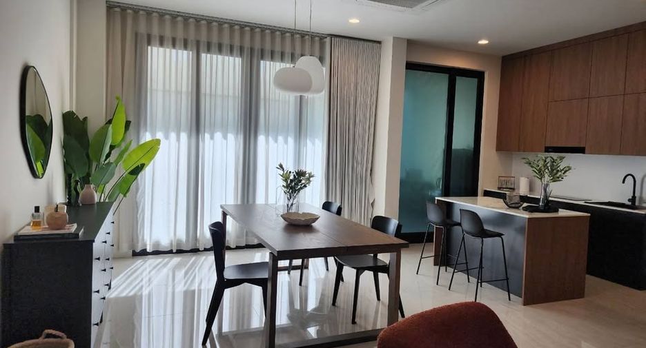 Reihenhaus zur Miete mit 3 Zimmer in Yan Nawa, Bangkok