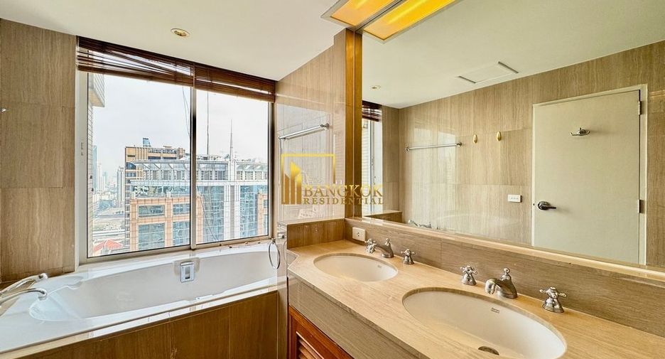 Wohnung zur Miete mit 2 Zimmer in Pathum Wan, Bangkok