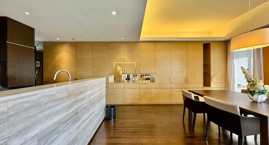 Wohnung zur Miete mit 2 Zimmer in Pathum Wan, Bangkok