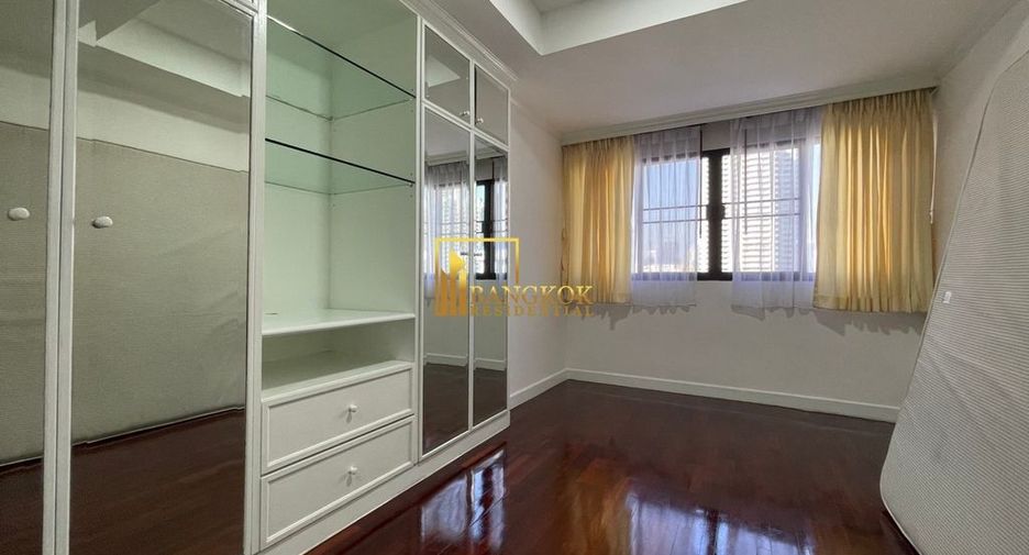 For rent 2 bedrooms apartment in Khlong Toei, Bangkok