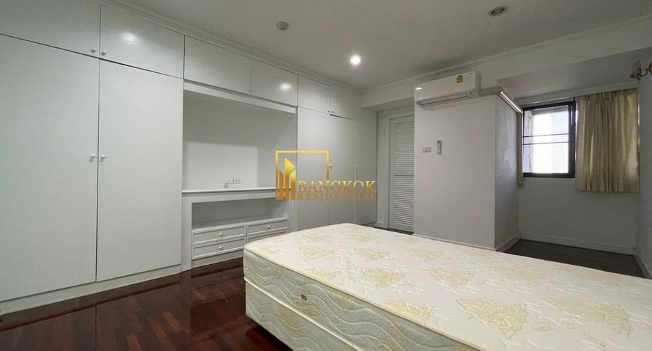 For rent 2 bedrooms apartment in Khlong Toei, Bangkok