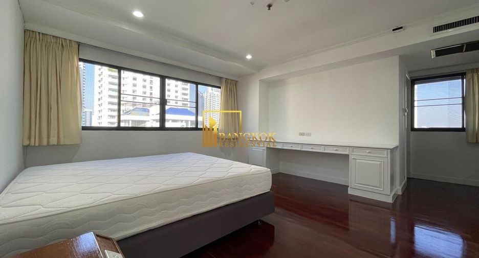 For rent 2 bedrooms apartment in Khlong Toei, Bangkok