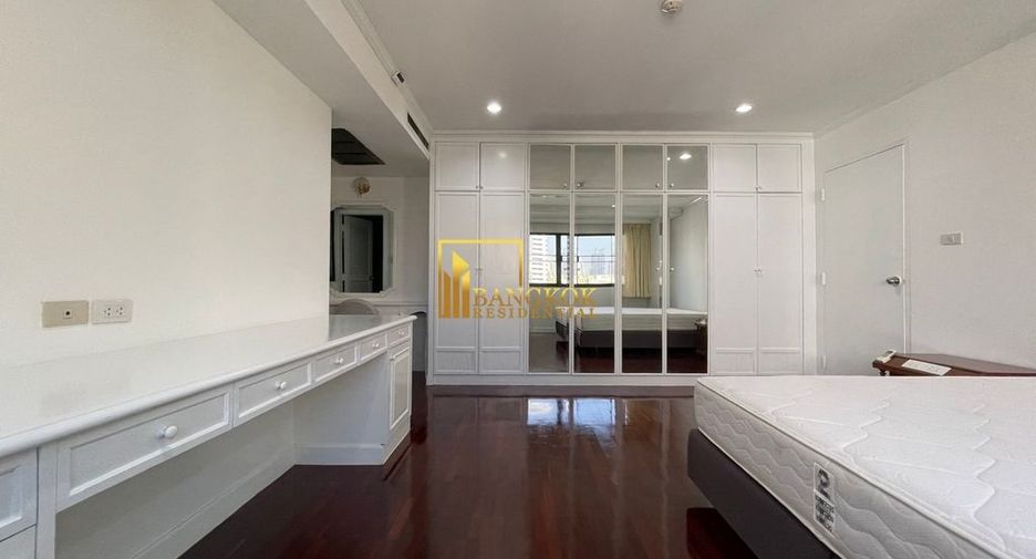 For rent 2 bedrooms apartment in Khlong Toei, Bangkok