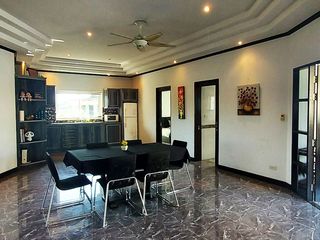 For sale 3 bed villa in Klaeng, Rayong
