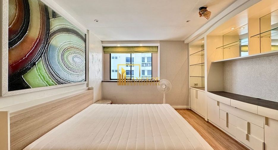 For rent 3 bedrooms condo in Khlong Toei, Bangkok