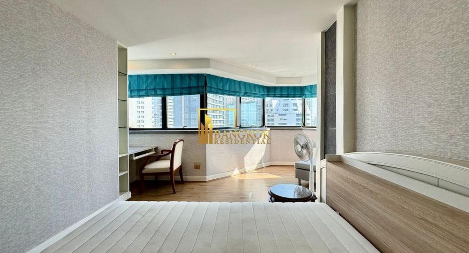 For rent 3 bedrooms condo in Khlong Toei, Bangkok