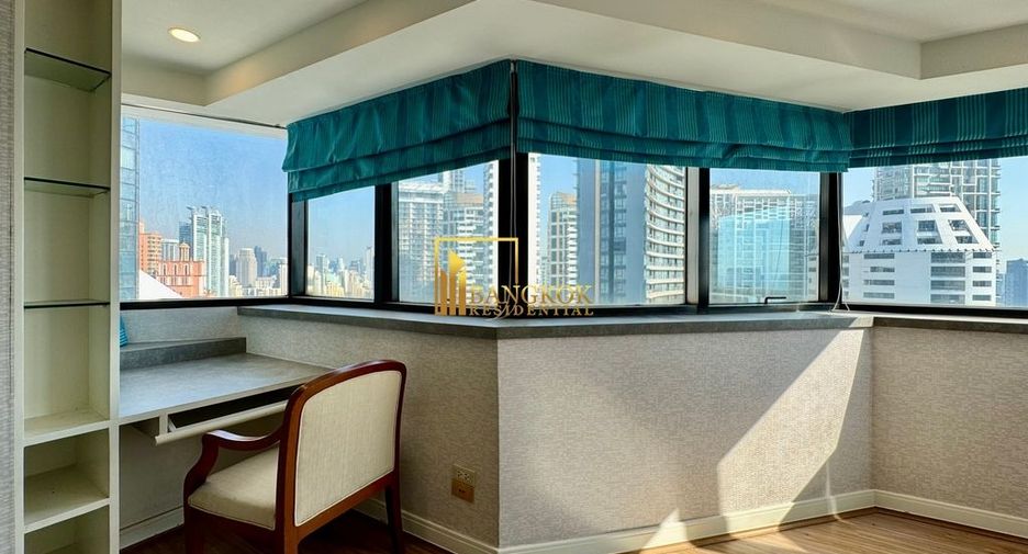 For rent 3 bedrooms condo in Khlong Toei, Bangkok