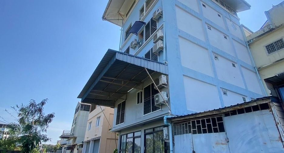 Gewerbefläche zum Kauf mit 40 Zimmer in Khlong Luang, Pathum Thani