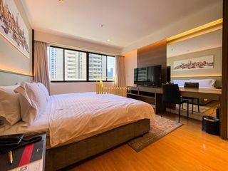 For rent 1 bed serviced apartment in Khlong Toei, Bangkok