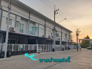 For sale 4 bedrooms townhouse in Mueang Samut Sakhon, Samut Sakhon