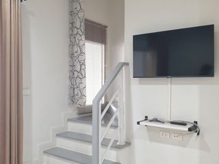 For sale 4 bedrooms townhouse in Mueang Samut Sakhon, Samut Sakhon