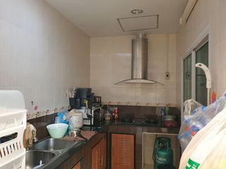 For sale 2 bed townhouse in Mueang Samut Sakhon, Samut Sakhon