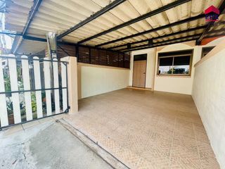 For sale 2 bed townhouse in Phunphin, Surat Thani
