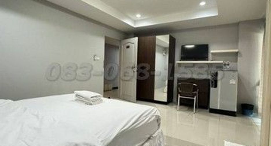 For sale 110 bedrooms apartment in Si Racha, Chonburi