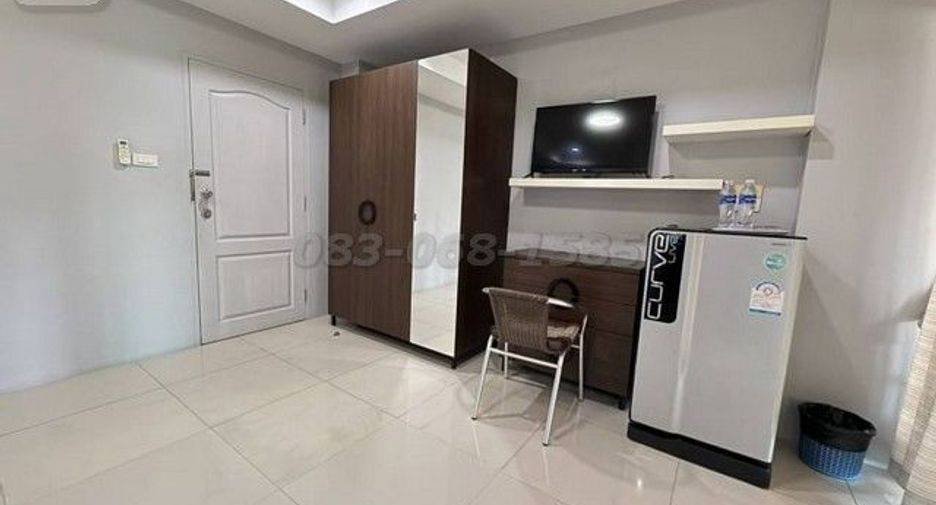For sale 110 bedrooms apartment in Si Racha, Chonburi