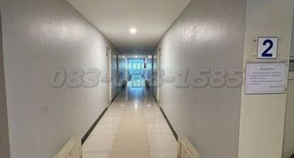 For sale 110 bedrooms apartment in Si Racha, Chonburi