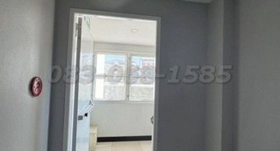 For sale 110 bedrooms apartment in Si Racha, Chonburi