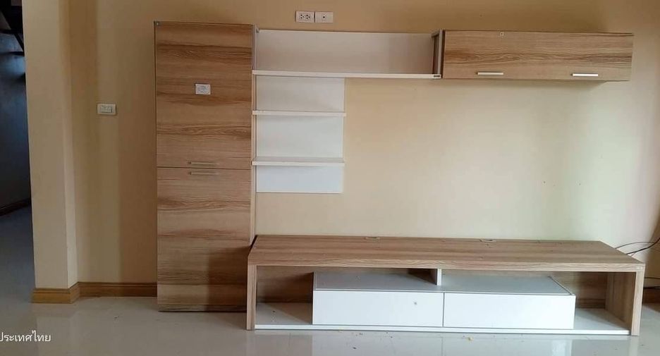 Casa en venta de 4 habitaciones en Non Sung, Nakhon Ratchasima