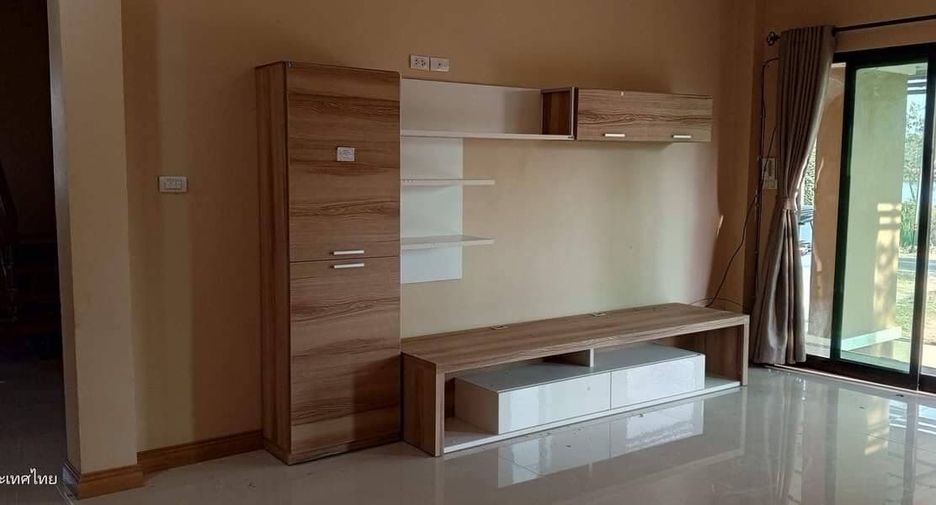 Casa en venta de 4 habitaciones en Non Sung, Nakhon Ratchasima