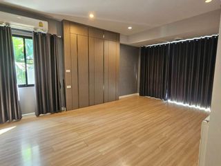 For sale 4 Beds house in Bang Khae, Bangkok