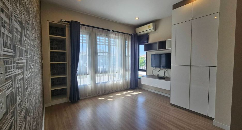 À vendre 4 chambres maison à Bang Khae, Bangkok