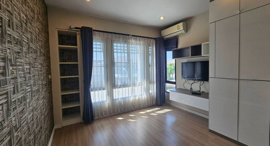 À vendre 4 chambres maison à Bang Khae, Bangkok