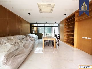 For rent 3 bed retail Space in Mueang Samut Prakan, Samut Prakan