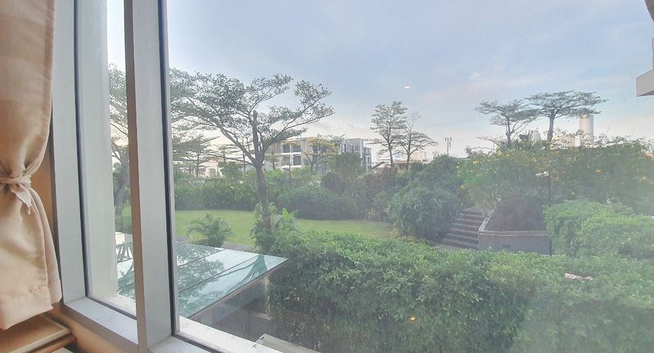 For sale 1 bed condo in Khlong San, Bangkok