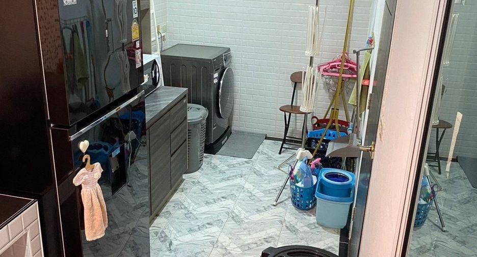 For sale 3 bedrooms townhouse in Lam Luk Ka, Pathum Thani