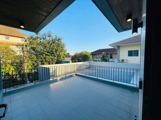 出租 3 卧室 独立屋 在 Watthana, 曼谷