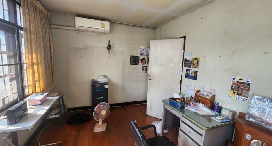 For sale 5 bedrooms house in Dusit, Bangkok
