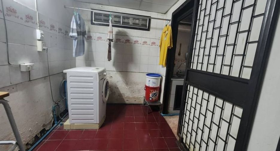 For sale 5 bedrooms house in Dusit, Bangkok