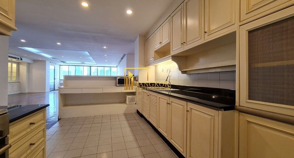 For rent 3 ベッドルーム condo in Watthana, Bangkok