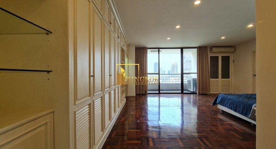 For rent 3 ベッドルーム condo in Watthana, Bangkok