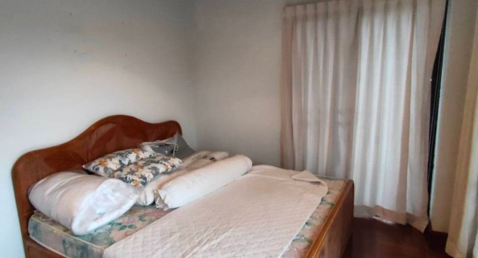 For sale 3 bedrooms condo in Si Racha, Chonburi